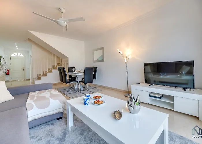 Appartement Newly Refurbished 2 Bdrm Amazing Complex W Pools *