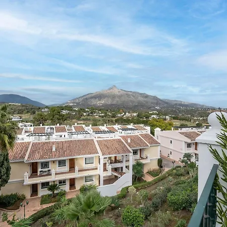 Newly Refurbished 2 Bdrm Amazing Complex W Pools Appartement Marbella