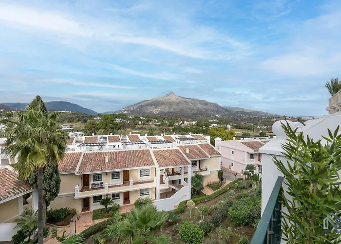 Newly Refurbished 2 Bdrm Amazing Complex W Pools アパート マルベーリャ