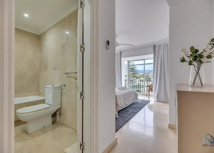 Newly Refurbished 2 Bdrm Amazing Complex W Pools アパート マルベーリャ