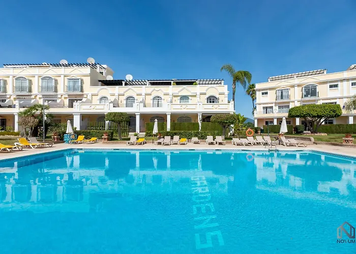 アパート Newly Refurbished 2 Bdrm Amazing Complex W Pools マルベーリャ