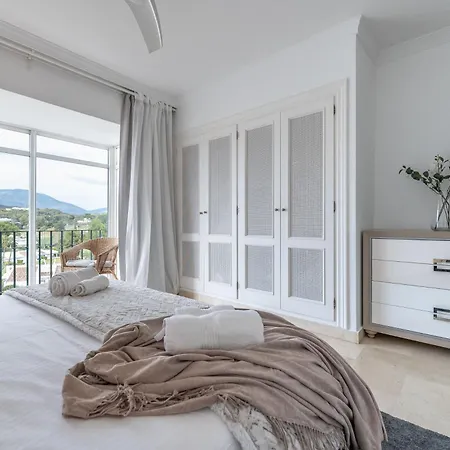 Newly Refurbished 2 Bdrm Amazing Complex W Pools Διαμέρισμα *